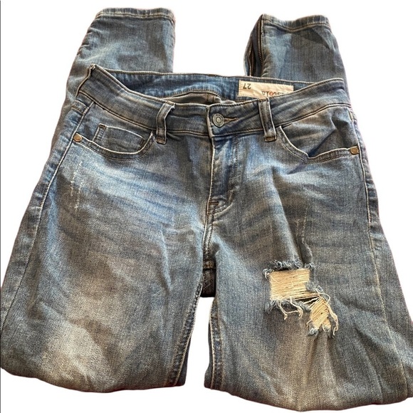 Pistola distressed zippered ankle jeans - Picture 1 of 5